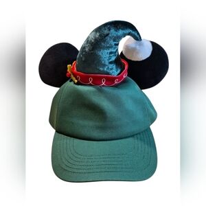 Disney Parks Mickey Mouse Holiday Baseball Cap Elf For Adult Green Santa Hat NWT